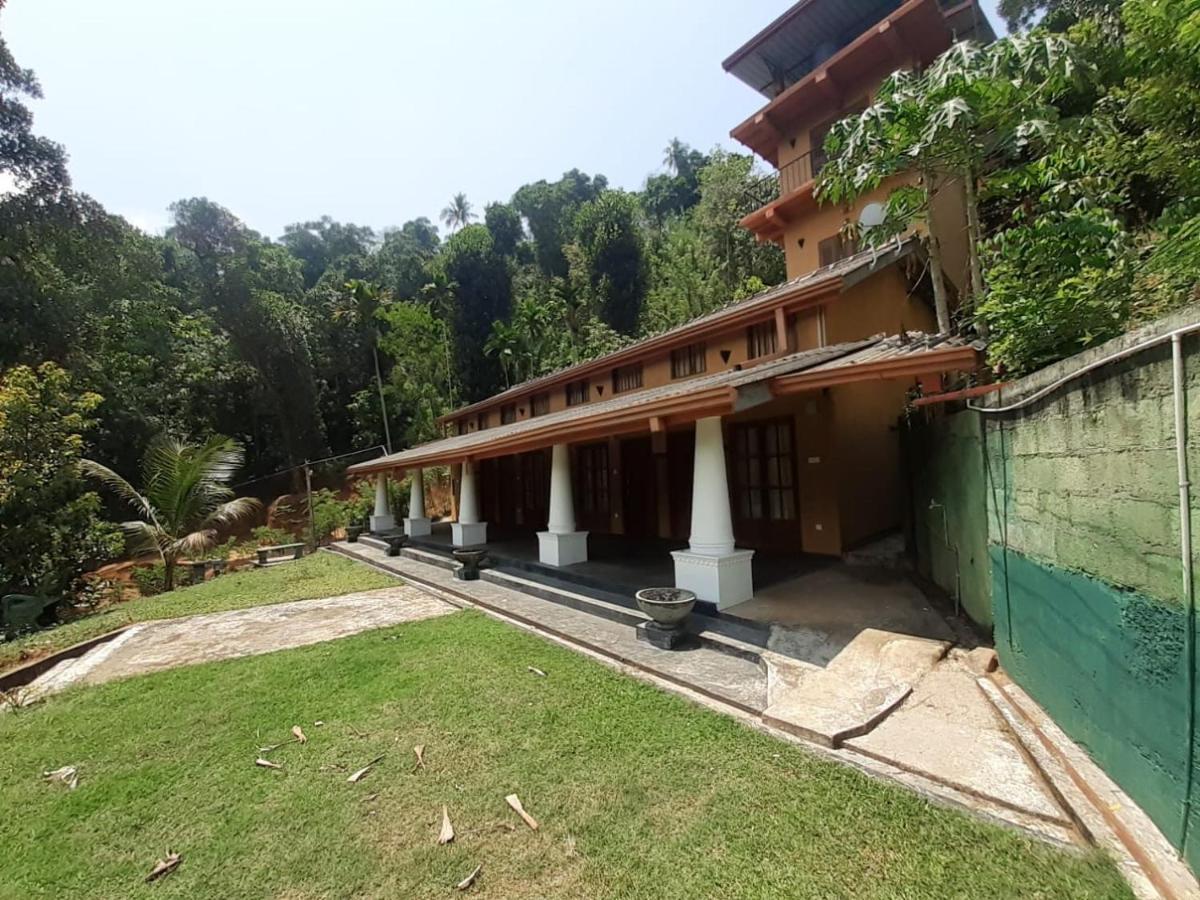 Eagles Lodge - Kandy Digana Bagian luar foto